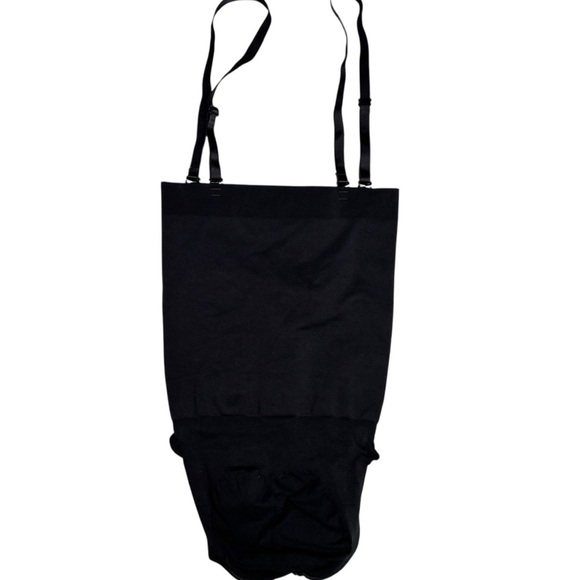 SKIMS Core Control Highwaisted Briefs Onyx Black Size XL NWOT - Picture 3 of 4